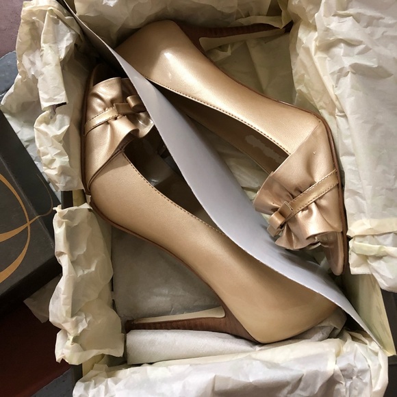 Enzo Angiolini heels - Picture 2 of 7